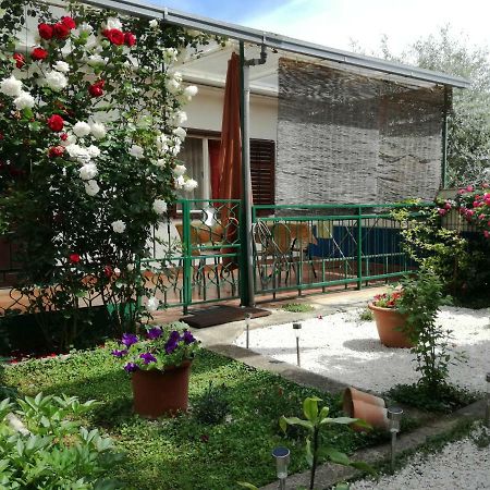 Vile Park Apartments Porec Esterno foto