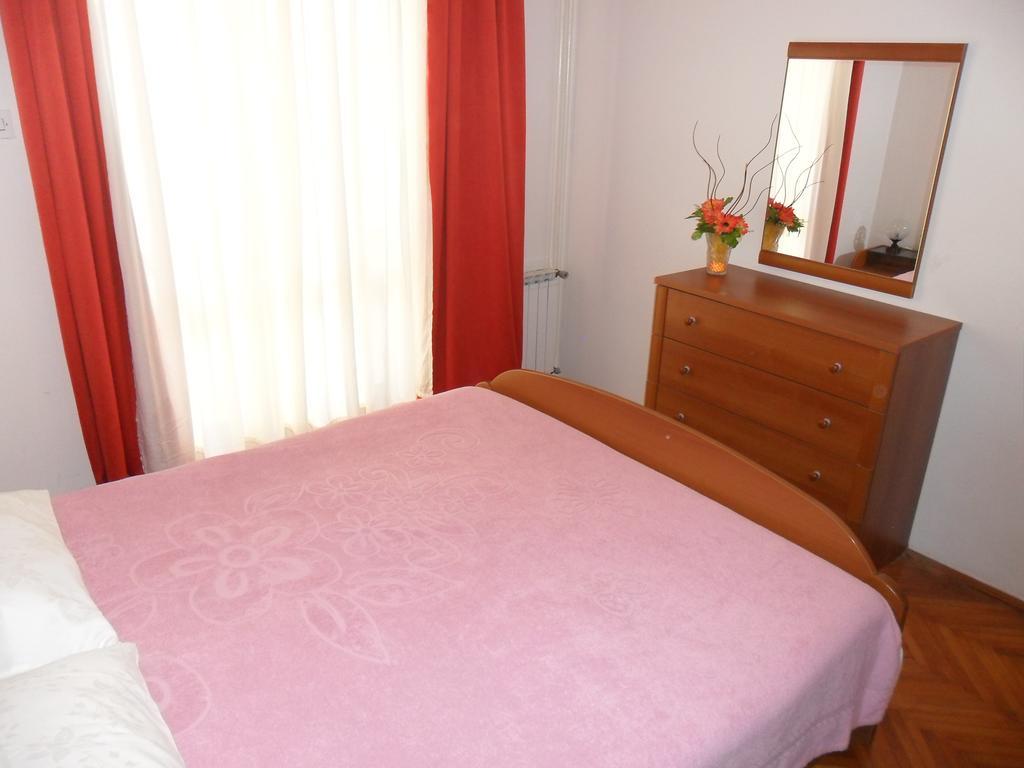 Vile Park Apartments Porec Esterno foto
