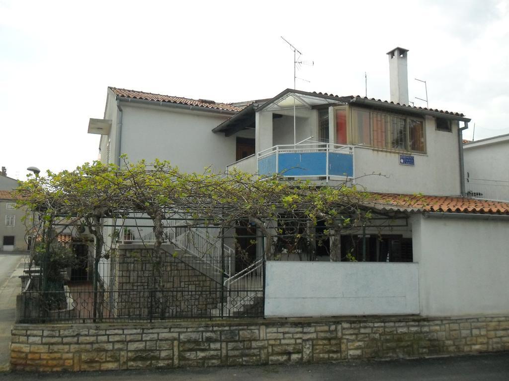 Vile Park Apartments Porec Esterno foto