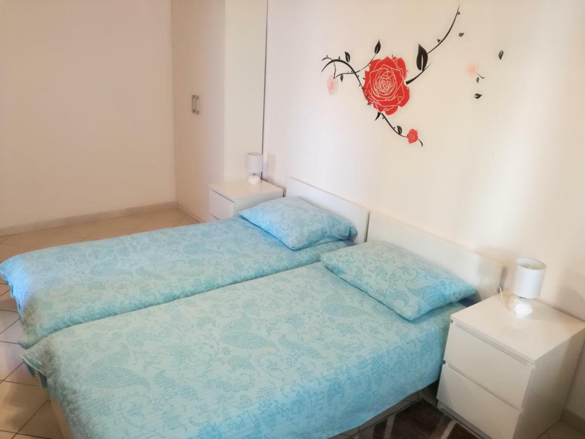 Vile Park Apartments Porec Esterno foto