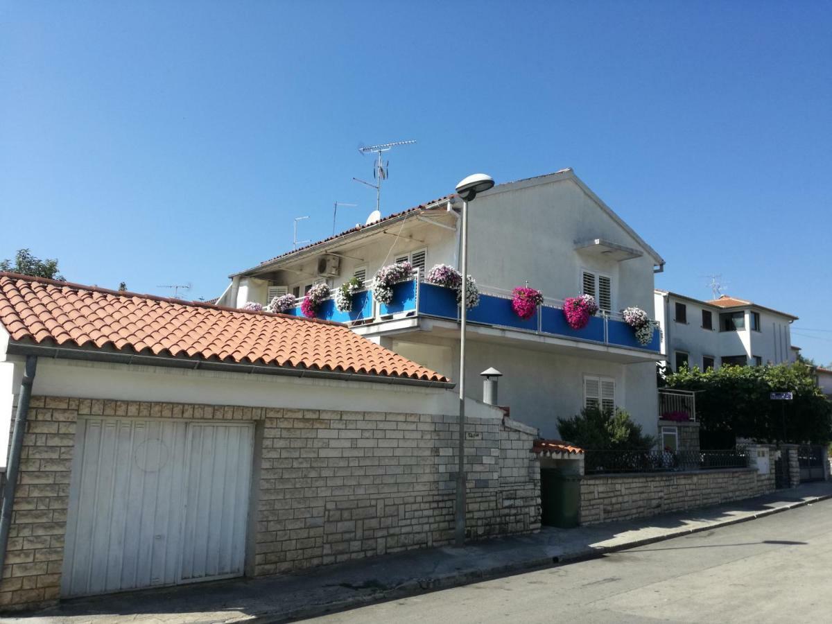 Vile Park Apartments Porec Esterno foto